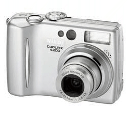 Nikon Coolpix 4200 - 4MP